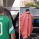 Blanco descendió brevemente del vehículo vestido con el jersey de la Selección Mexicana y encaró por unos instantes a algunos de los manifestantes