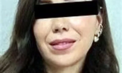 La detención se llevó a cabo con apoyo de detectives de la Agencia Estatal de Investigaciones de Nuevo León, quienes colaboraron con agentes de la Fiscalía General del Estado de Coahuila para ubicar y cumplimentar el mandamiento judicial contra la exfuncionaria.