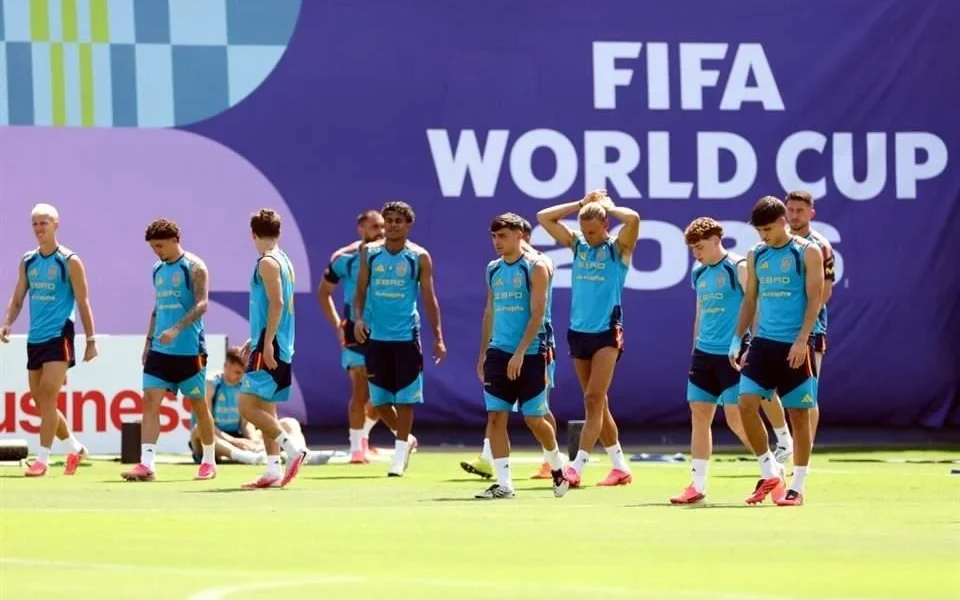 El cuerpo técnico aprovechó la sesión para comenzar a afinar aspectos tácticos y físicos rumbo a uno de los compromisos más importantes del campeonato.