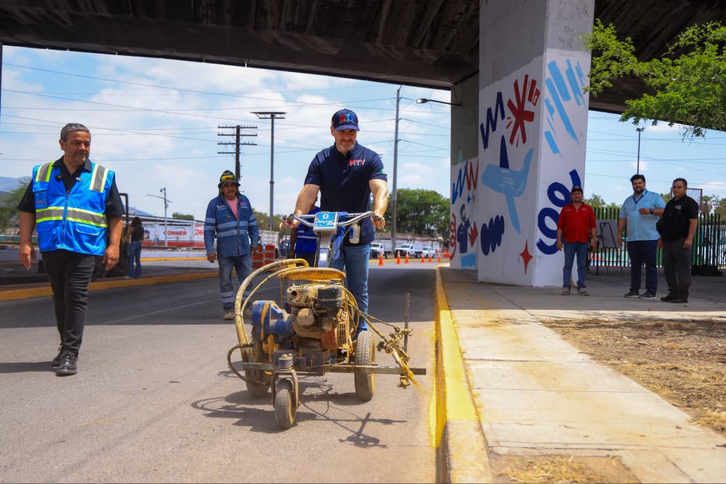 Personal de la Secretaría de Servicios Públicos realizó labores de bacheo, poda de árboles, retiro de basura, deshierbe y mantenimiento del alumbrado.