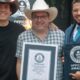 En el lugar, un adjudicador de Guinness World Records confirmó el cumplimiento del reto, de acuerdo con los organizadores.