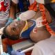 De acuerdo con integrantes de la Cruz Roja, la estructura de la caseta de vigilancia sirvió como protección y fue clave para que lograra sobrevivir bajo aproximadamente 140 toneladas de escombros.