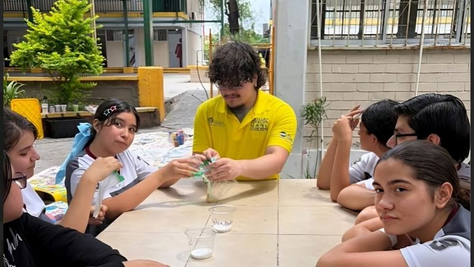 Durante mayo y junio, profesores y especialistas de la UANL visitaron cinco planteles educativos de ambos municipios.
