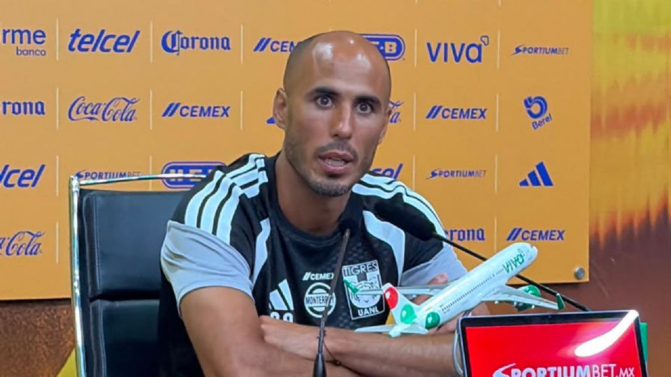 Pizarro evitó pronunciarse sobre las negociaciones entre clubes al señalar que corresponden únicamente a las directivas. No obstante, admitió que la eventual salida del atacante sería una baja sensible para cualquier equipo