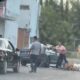 Videos difundidos en redes sociales muestran a los involucrados intercambiando golpes y empujones.