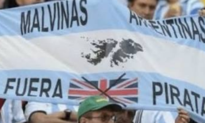 El funcionario solicitó una investigación exhaustiva para determinar si Argentina violó el reglamento de la FIFA, que prohíbe expresiones políticas dentro de los estadios.