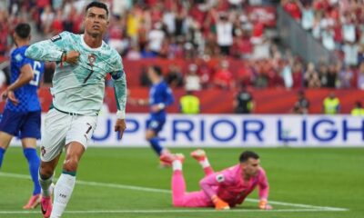 El conjunto croata llegó a celebrar el empate en el tiempo de compensación con una anotación de Josko Gvardiol, pero el VAR anuló la jugada por una mano previa