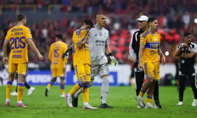 Entre los nombres que siguen en el radar aparece el argentino Guillermo Barros Schelotto, quien recientemente declaró que su posible llegada a Tigres era un asunto terminado