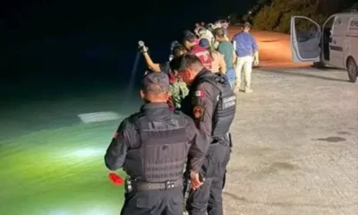 De manera extraoficial trascendió que los elementos presuntamente regresaban de una fiesta y se investiga si el consumo de alcohol pudo haber influido en el percance
