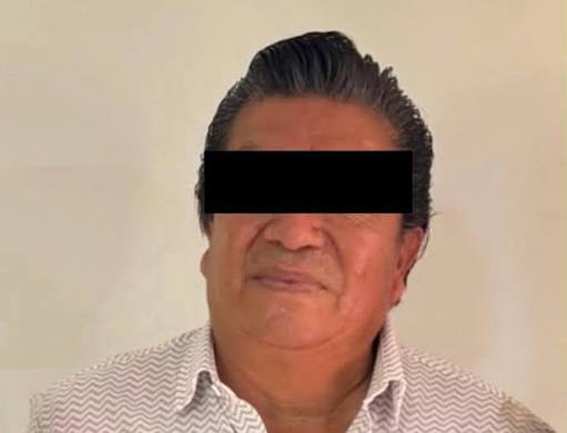 Hasta ahora, la Fiscalía de Puebla no ha informado oficialmente cuál es el delito que se le atribuye al edil ni los motivos que originaron la orden de aprehensión