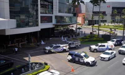 Tras el incidente, personal de seguridad revisó la habitación que ocupaba el hombre y encontró a la mujer sin vida en el cuarto 803