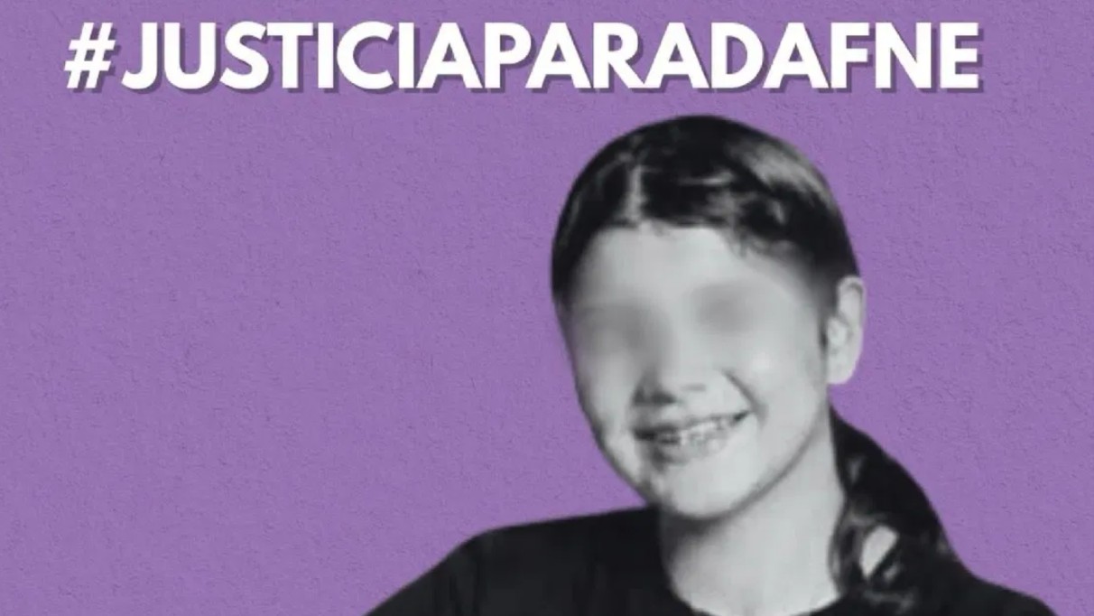 Dafne murió en julio mientras participaba en un campamento de verano de la Academia Militarizada Marina Doenitz, en Ciudad Madero, Tamaulipas, a pocos días de haber ingresado.