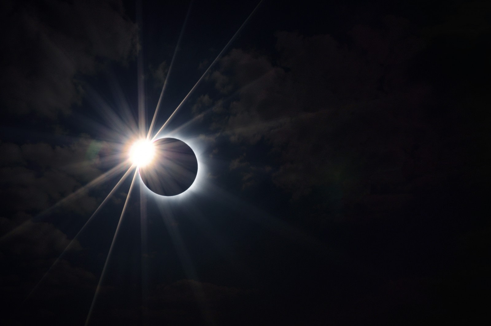 España contará con la mayor zona de totalidad de Europa, conforme la sombra de la Luna atraviese el país de oeste a este y continúe hacia las Islas Baleares