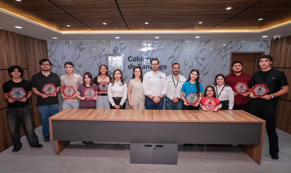 El secretario de Desarrollo Social, Rafael Almaguer de la Peña, afirmó que buscarán mantener el acercamiento con las nuevas generaciones para desarrollar proyectos y actividades en beneficio de la juventud del municipio.