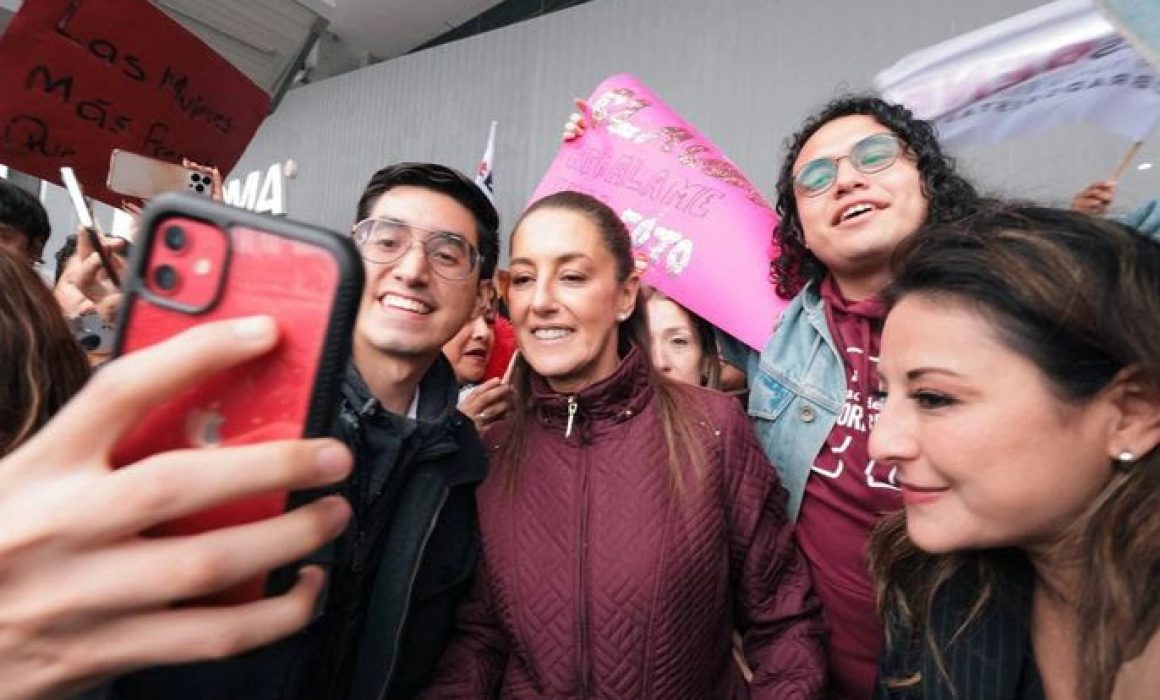Su primera gira del año ocurrió el 7 y 8 de febrero, cuando visitó García, Santa Catarina y Juárez para supervisar asuntos relacionados con salud, educación y vivienda