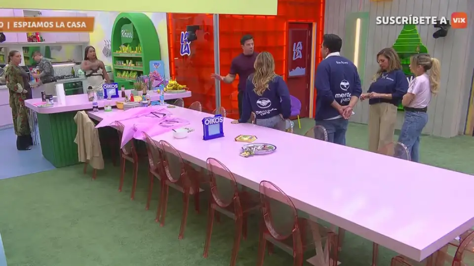 La decisión no fue bien recibida por todos. Cuando los habitantes que permanecieron en la casa conocieron lo ocurrido, comenzaron los reclamos y las discusiones por la falta de comida para los siguientes días.