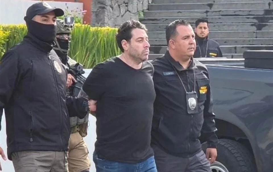 Las autoridades también investigan una posible disputa relacionada con activos digitales, entre ellos bitcoins cuyo valor habría alcanzado aproximadamente 30 millones de pesos.