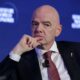La petición ocurre después de que FIFA abandonara el proyecto FIFA Forward Enterprise (FFE), una iniciativa que contemplaba crear una nueva entidad comercial con una valoración aproximada de 20 mil millones de dólares y captar hasta 4 mil 200 millones mediante inversión externa.