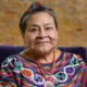 Menchú también pidió privilegiar el diálogo y la mediación antes de recurrir a las armas y relacionó diversos conflictos internacionales con la disputa por recursos naturales, entre ellos los hidrocarburos y minerales.