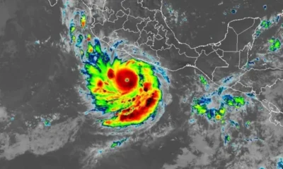 Las autoridades mantienen una vigilancia por condiciones de tormenta tropical desde Técpan de Galeana, Guerrero, hasta Manzanillo, Colima