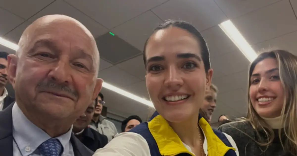 “Una selfie con el Presidente Salinas de Gortari, no estaba en la bingo card de mi vida. Harvard, qué lugar eres”, escribió la usuaria en Instagram.