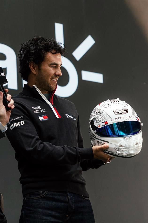 Pérez explicó que participó directamente en el desarrollo del diseño junto con General Motors y el equipo, debido al significado especial que tiene para él competir ante la afición mexicana