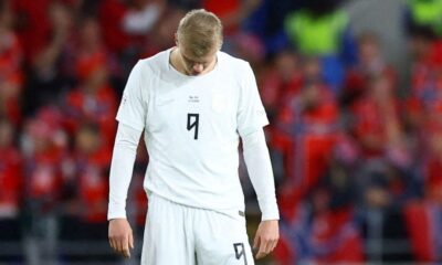 Con la superioridad numérica, Gales aprovechó el momento y Neco Williams marcó el segundo tanto para completar la remontada y darle al conjunto galés su primera victoria del torneo.