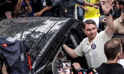 Las versiones sobre una posible salida de Brasil también apuntaron a Argentina. Sin embargo, la Dirección Nacional de Migraciones de ese país informó que no encontró registros de ingreso del senador