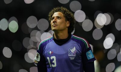 A lo largo de su carrera con México, Memo Ochoa disputó 154 partidos, cifra que lo coloca como el arquero con más encuentros con la camiseta tricolor y como el tercer futbolista con más apariciones, únicamente por detrás de Claudio Suárez y Andrés Guardado.