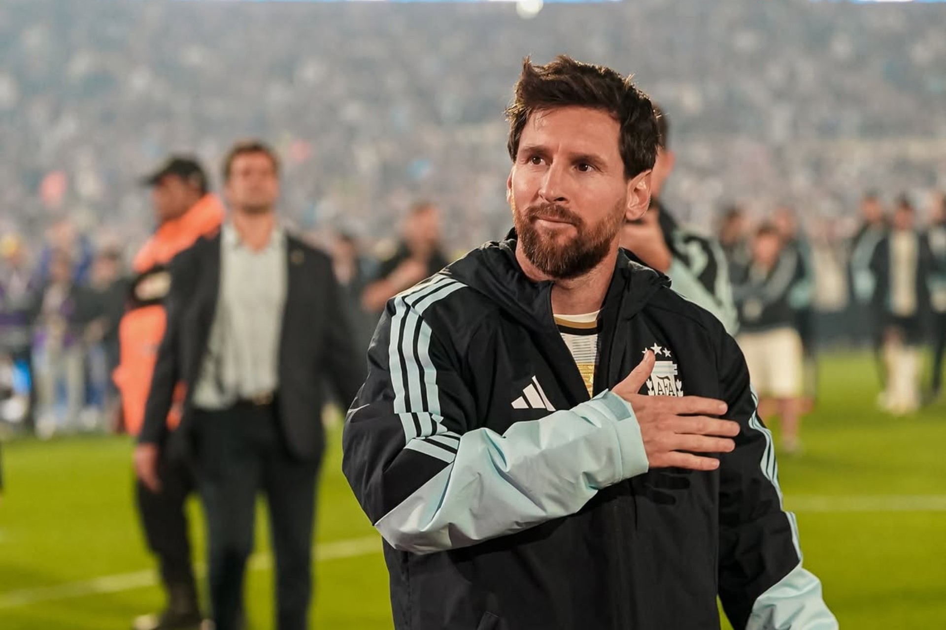 En la cancha, Argentina derrotó 3-0 a Benín en una noche en la que Messi volvió a ser protagonista