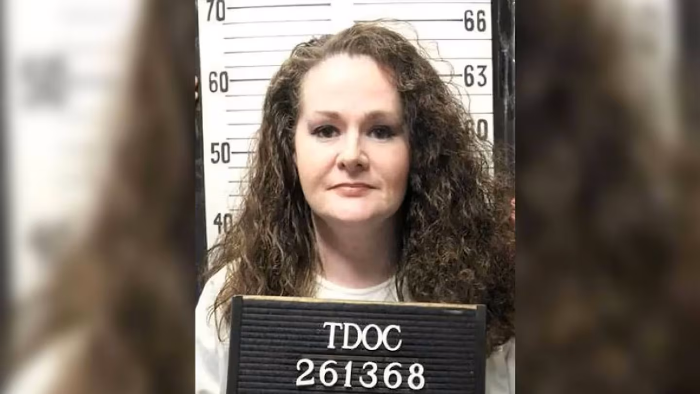Pike fue condenada a muerte por el asesinato de Colleen Slemmer, ocurrido en 1995. Su ejecución estaba prevista para convertirla en la primera mujer ejecutada en Tennessee en más de dos siglos