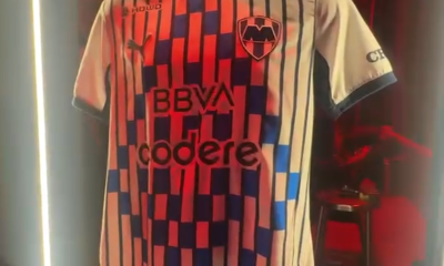 Calderón, diseñador gráfico y seguidor del Monterrey desde hace casi 15 años, explicó que su pasión por el equipo nació a través de su esposa y que el futbol se ha convertido en una forma de compartir momentos con su familia